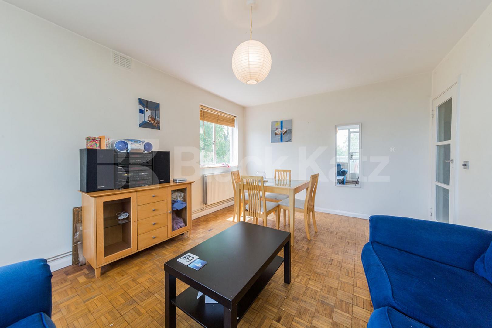 Located close to a station this 2 bed offer fantastic views of East london Pemberton Gardens, Holloway